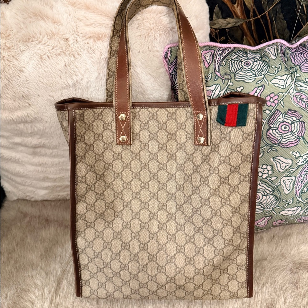 Gucci Beige and Brown Monogram Tote - vintage item